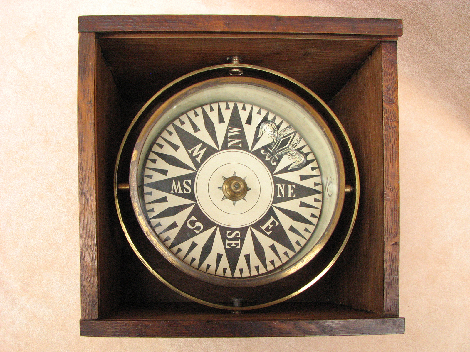 Mid 19th Century Mariners gimballed compass signed J Bedington